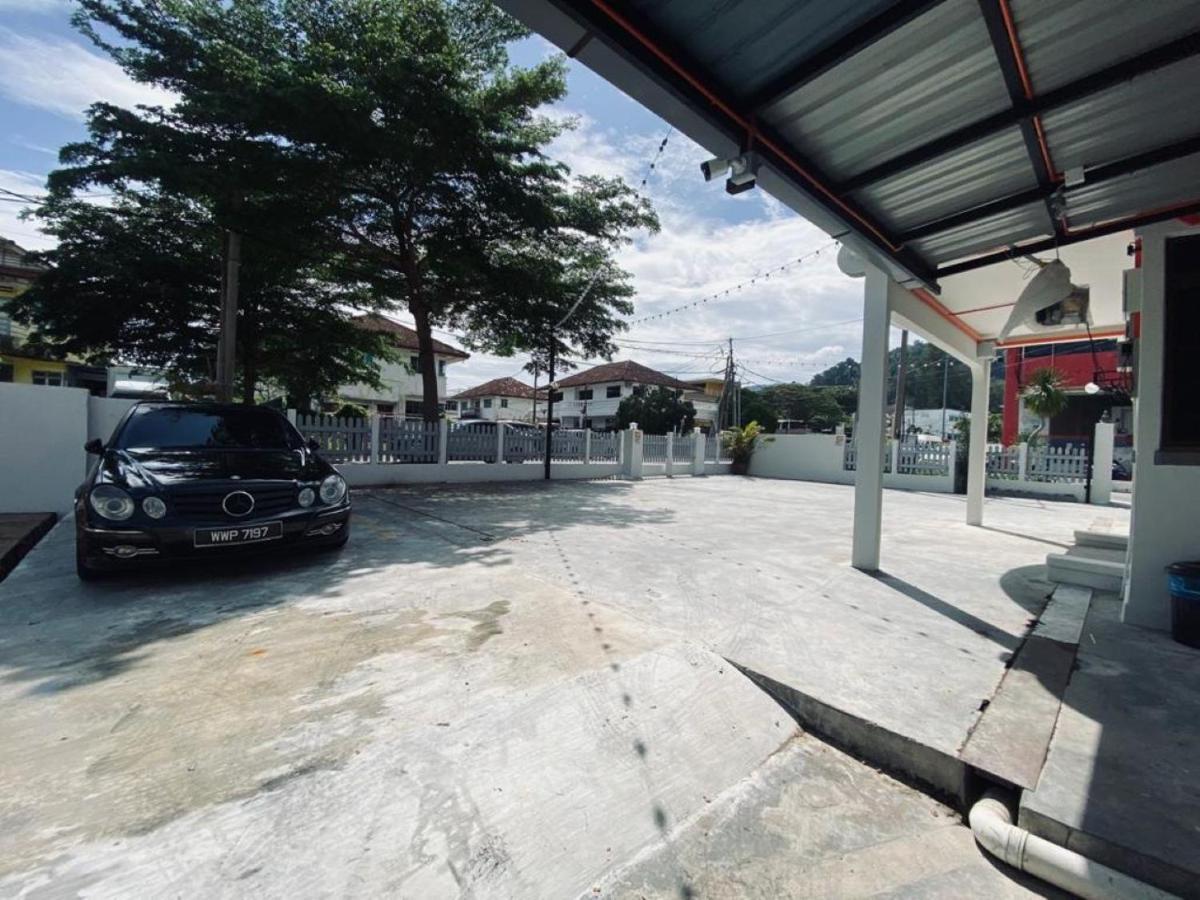 Ardour Lodge "A" Wing Tanjung Bungah  Esterno foto