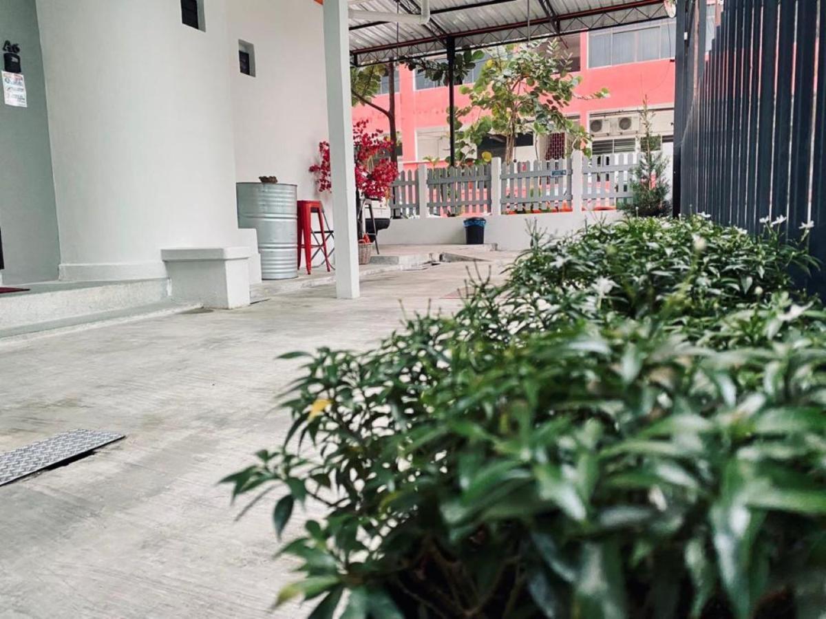 Ardour Lodge "A" Wing Tanjung Bungah  Esterno foto