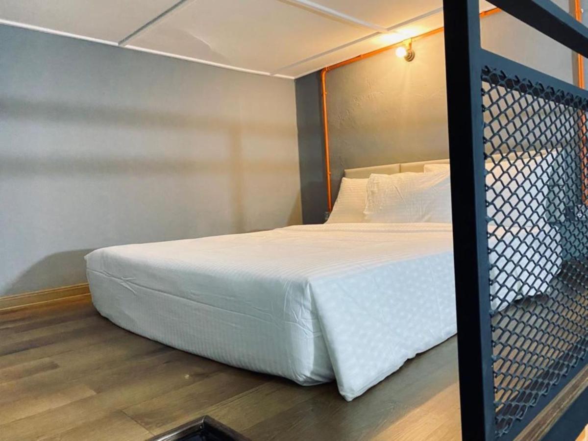 Ardour Lodge "A" Wing Tanjung Bungah  Esterno foto