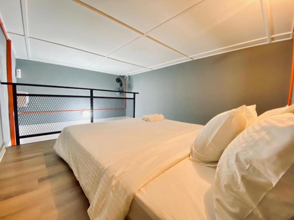 Ardour Lodge "A" Wing Tanjung Bungah  Esterno foto