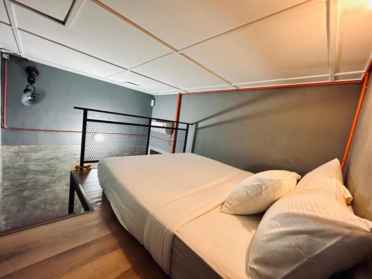 Ardour Lodge "A" Wing Tanjung Bungah  Esterno foto
