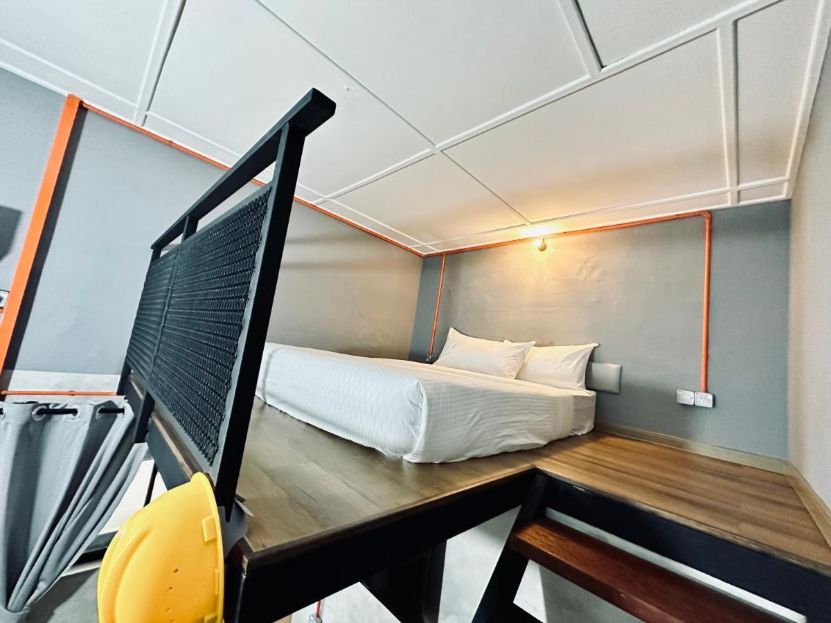 Ardour Lodge "A" Wing Tanjung Bungah  Esterno foto