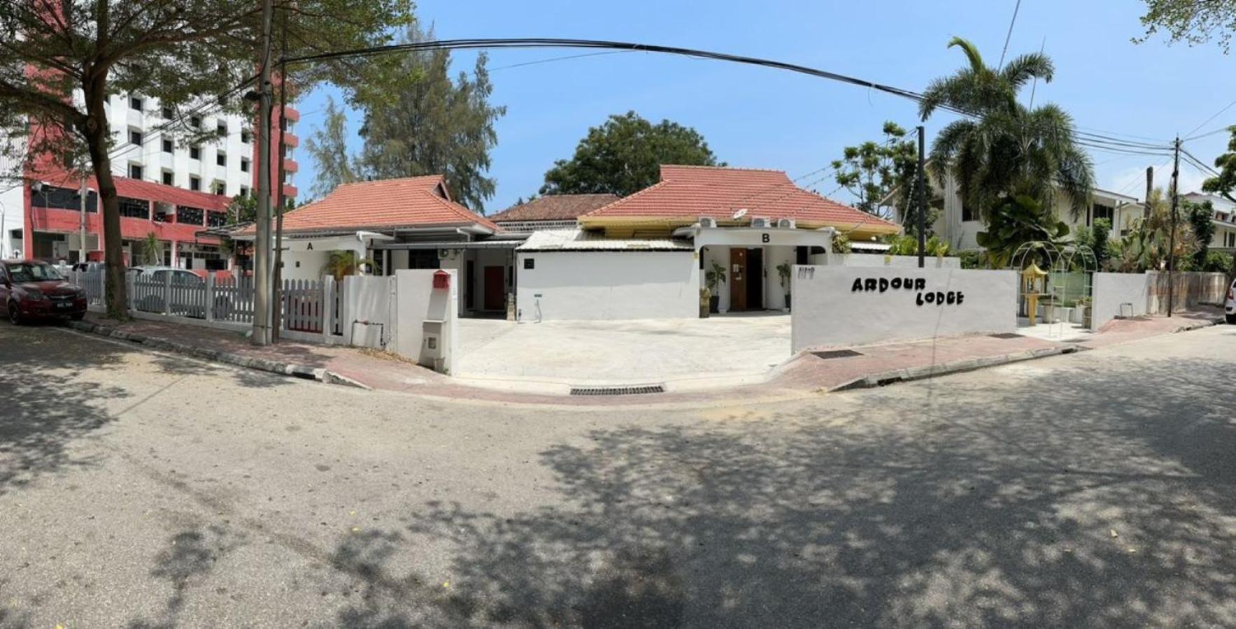 Ardour Lodge "A" Wing Tanjung Bungah  Esterno foto