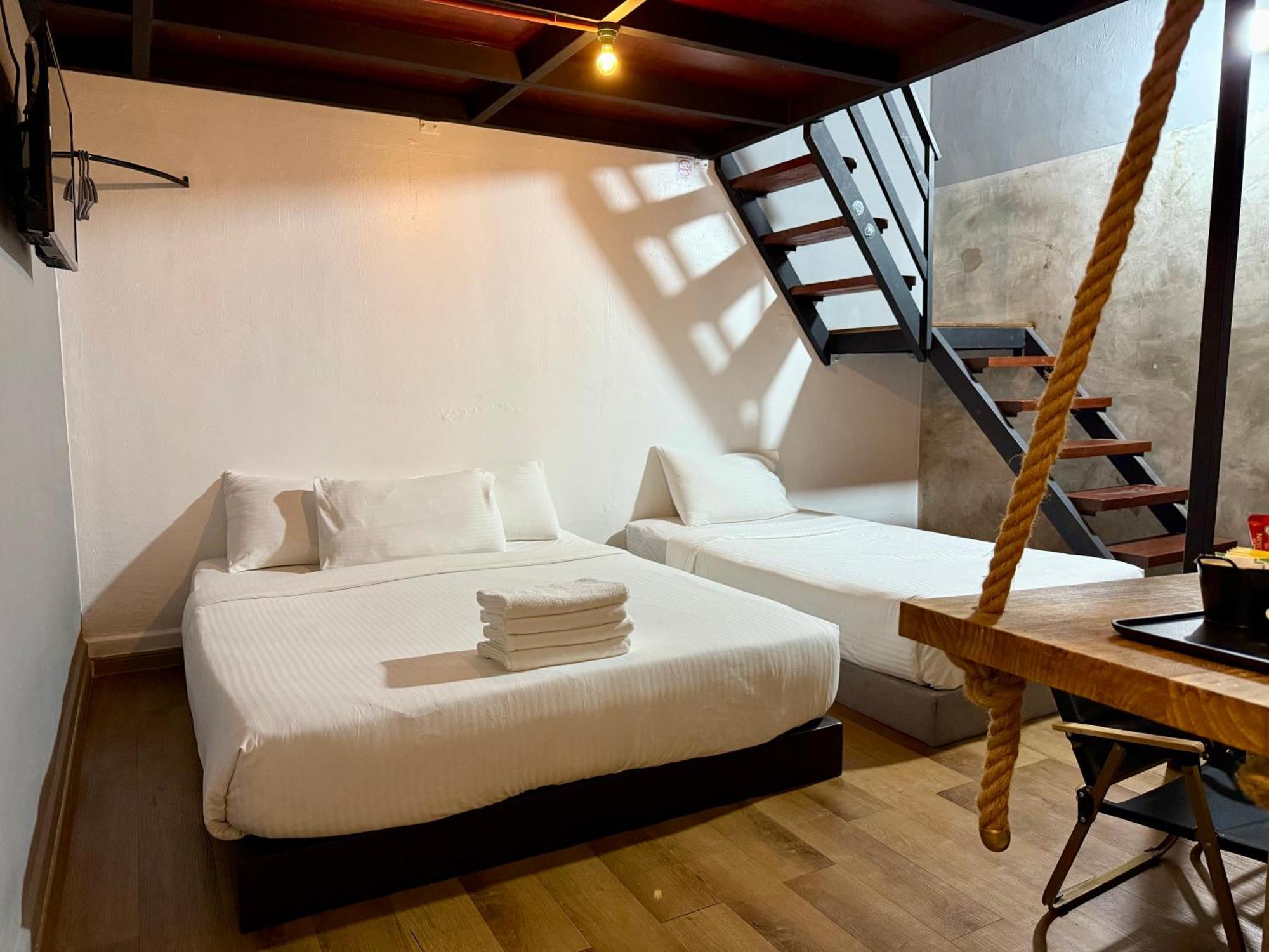 Ardour Lodge "A" Wing Tanjung Bungah  Esterno foto