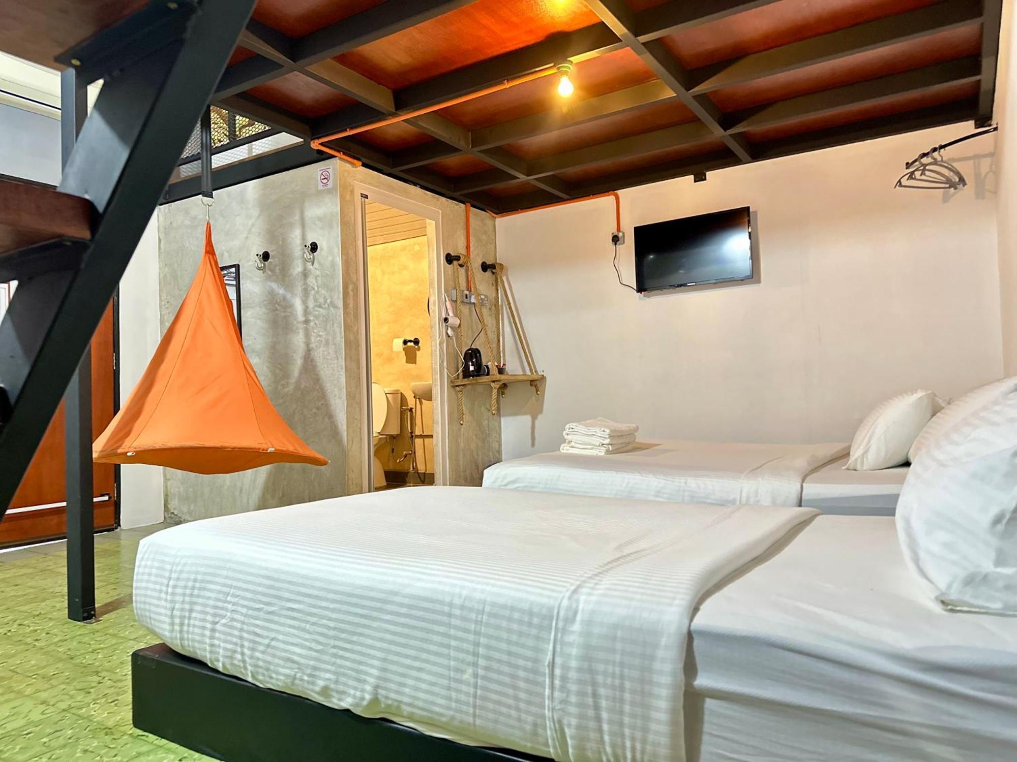 Ardour Lodge "A" Wing Tanjung Bungah  Esterno foto